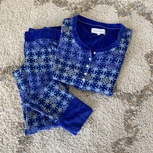 Victoria Secret Pajama Set